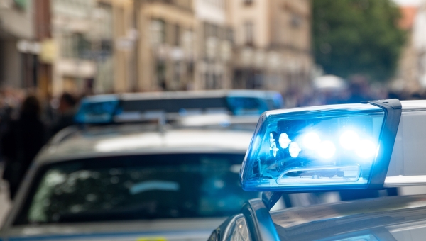 Polizeibericht Neckarau: Mann bei Unfall schwer verletzt