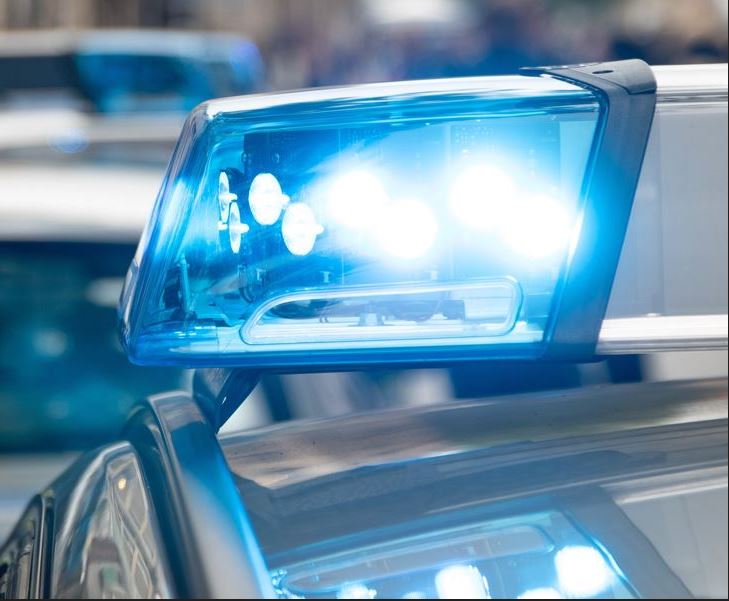 Fahrzeugbrände in Neckarau - Zeugen gesucht